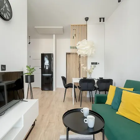 Modern White Studio With Furnished Balcony In By Renters Daire *